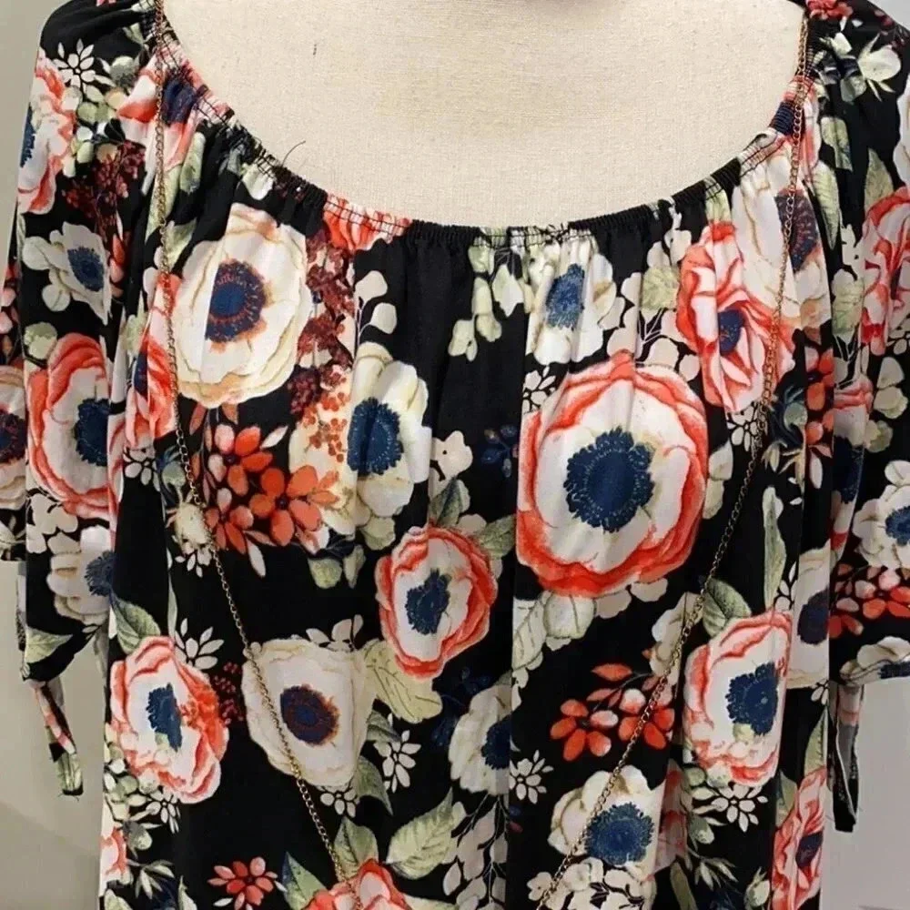 Discreet blouse